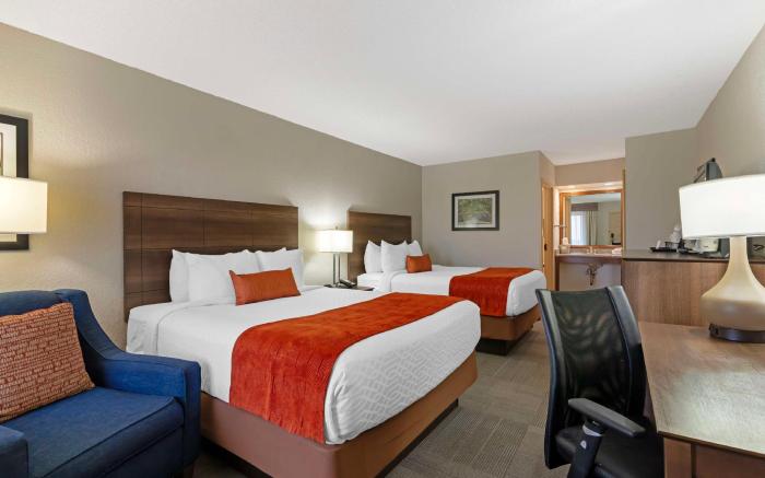 Best Western Colonial Inn