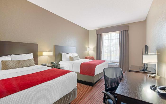 Best Western Plus Bradbury Inn & Suites