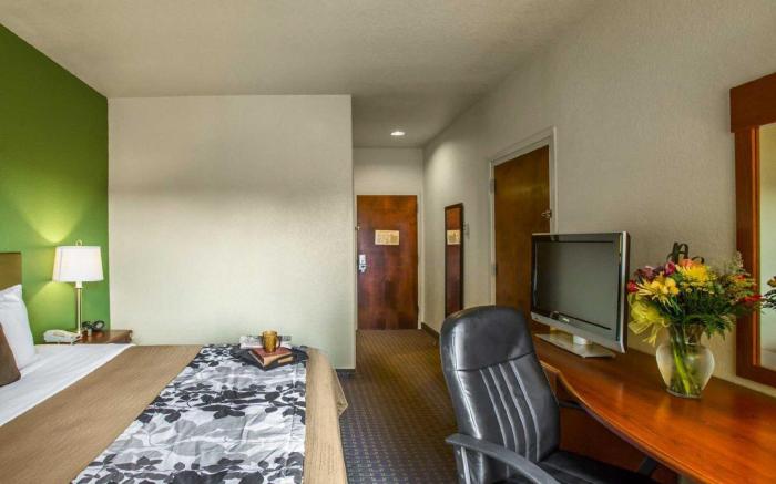 Sleep Inn & Suites Gonzales near Palmetto State Park
