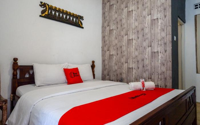 RedDoorz Syariah near Plengkung Gading 2