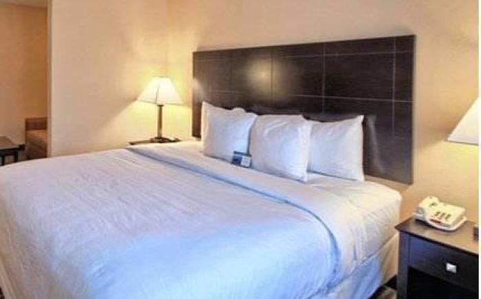 Comfort Suites