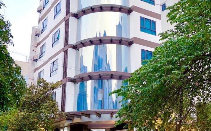 Paradise Hotel