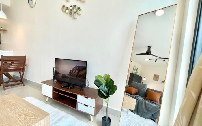 A Cozy Studio 1-4pax Wifi 3bed[Trefoil] Setia Alam