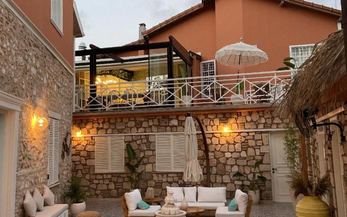 Noa's Boutique Hotel