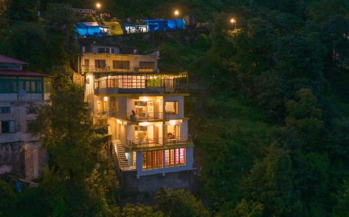 The Hosteller Mussoorie, Mall Road