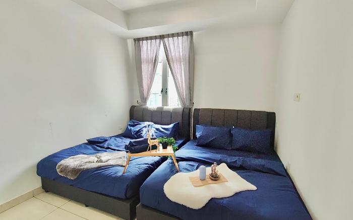 KSL 4Bedroom(Private Lift)1King4Queen6Single-16pax