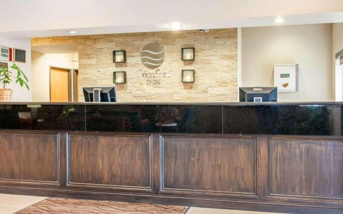 Comfort Inn Warren I-69
