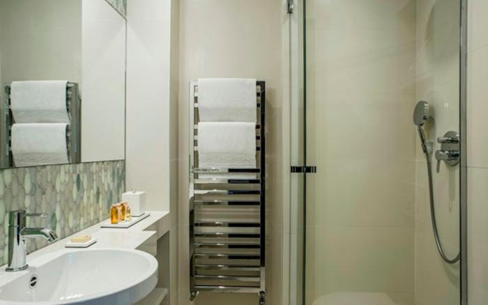 Hotel Des Saints Peres