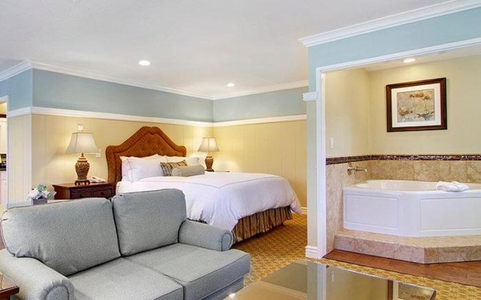 Wayside Inn