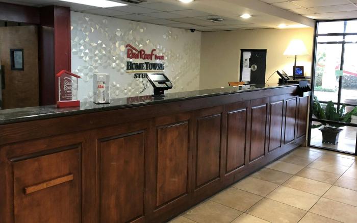 HomeTowne Studios Augusta