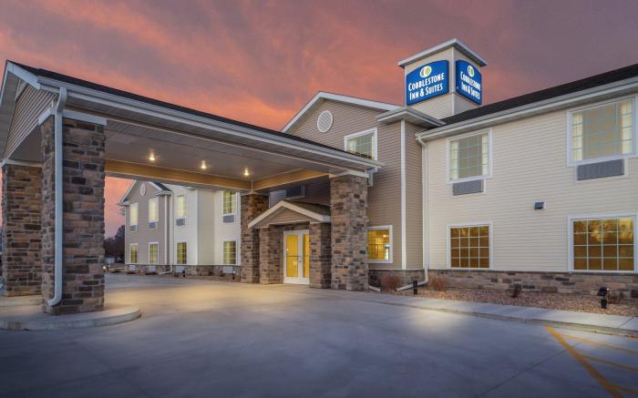 Cobblestone Inn & Suites - Fremont