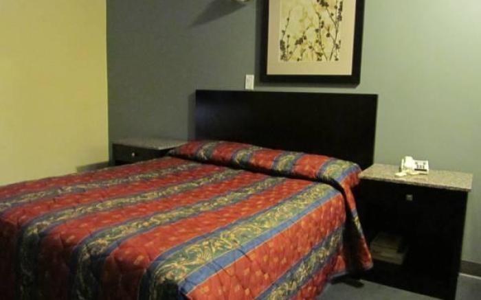 Lacombe Motor Inn