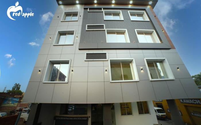 Hotel Red Apple Chandigarh