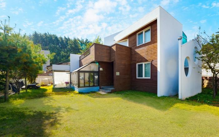 Daebudo sunshine kids poolvilla
