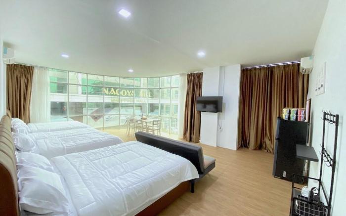 CN Homestay B2 Floor 2 at Nagoya Hill Mall