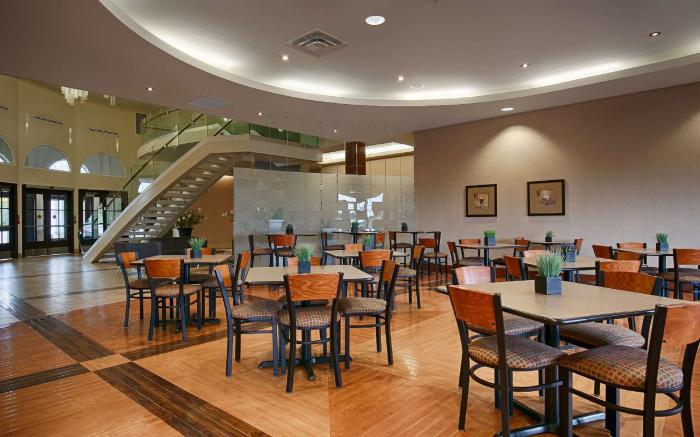 Best Western Plus Orangeville Inn & Suites