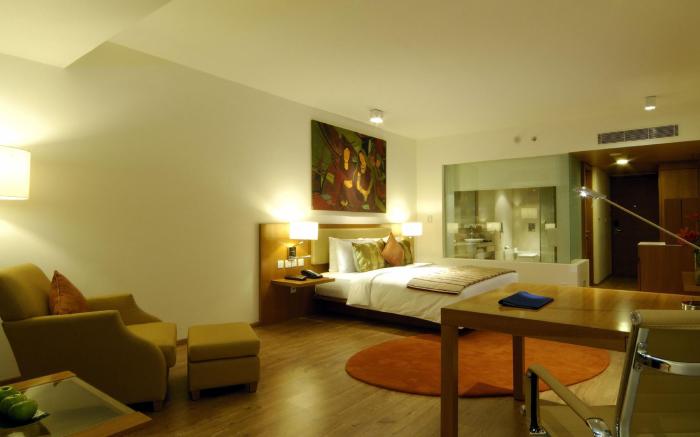 Radisson Blu Plaza Hotel Hyderabad Banjara Hills
