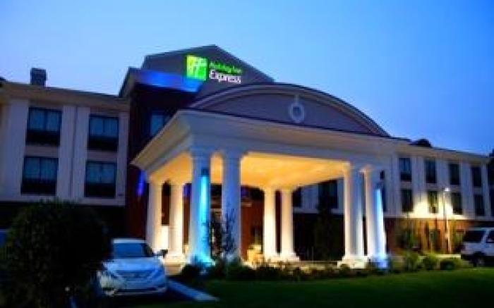 Holiday Inn Express - Tullahoma By IHG