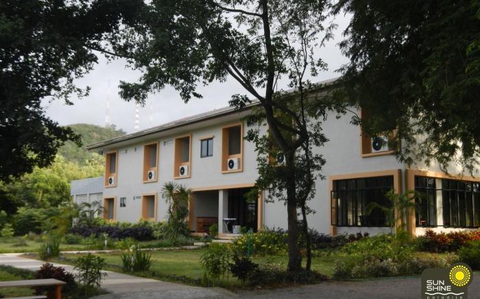 Sunshine Paradise Resort