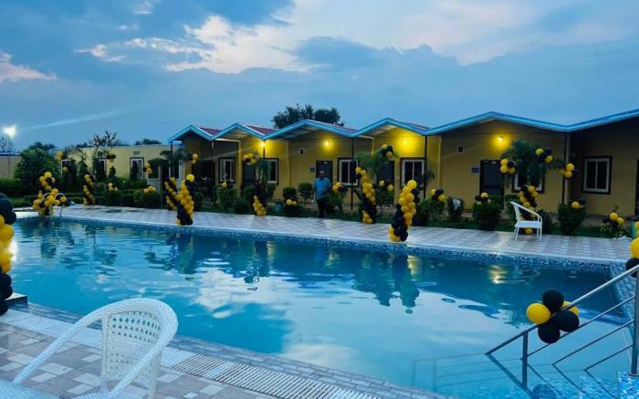 A perfect palace for private pool party 