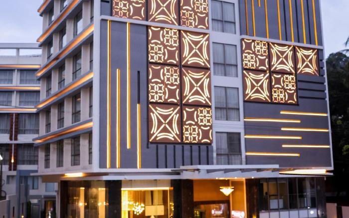 AJ Grand Hotel
