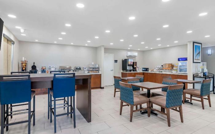 Comfort Inn & Suites Brunswick I-95