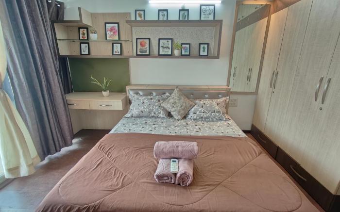 Staeg Skyline View 3BHK 1404