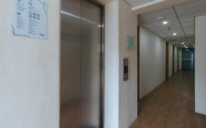 Filmore Suites Makati by RedDoorz