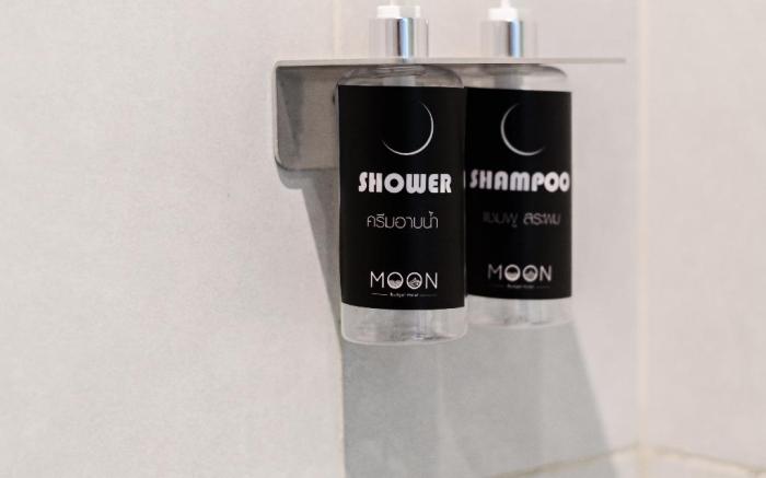 Moon Budget Hotel