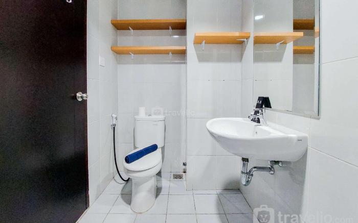 Comfy & Nice Studio Casa De Parco Apt By Travelio
