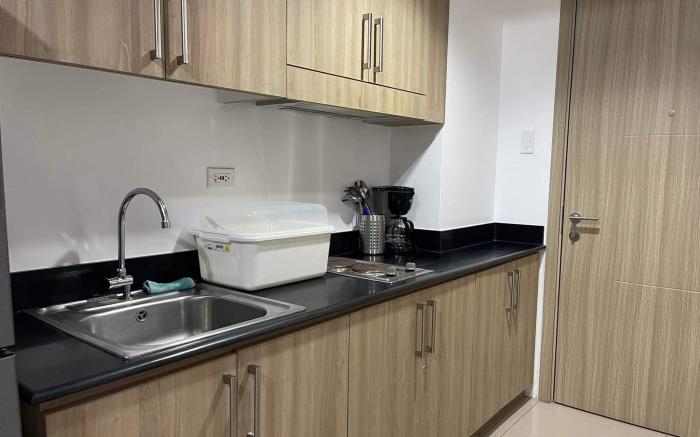 Shore 1 & 3 Residences MOA 1BR with balcony