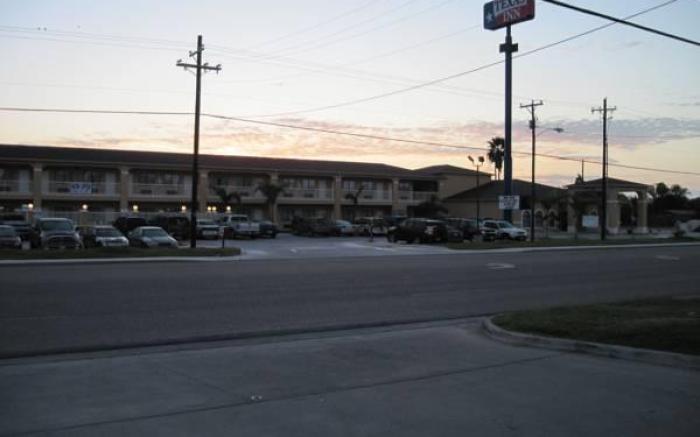 Texas Inn - Welasco/Mercedes