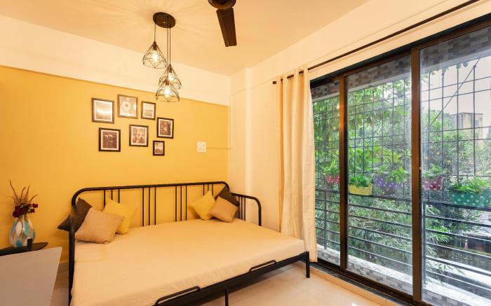 CollarCamp Twilight 1BHK Apartment