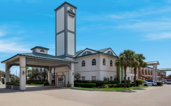 Quality Inn & Suites