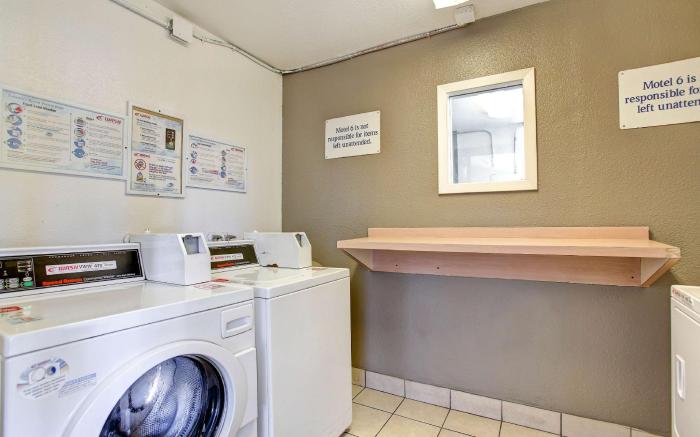 Motel 6 Fremont, CA – North