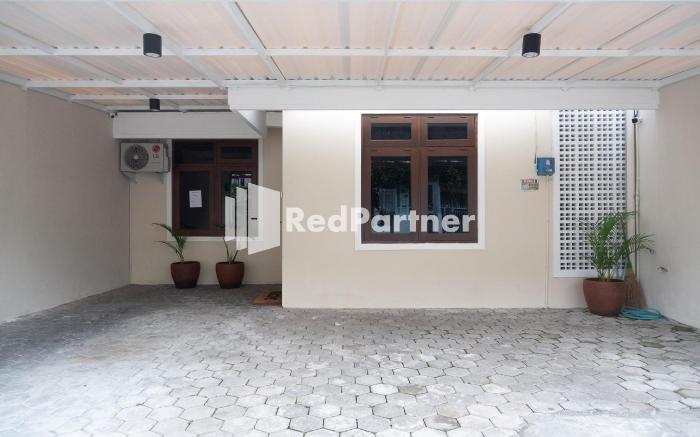 House Of Cokro near Malioboro Area Mitra RedDoorz