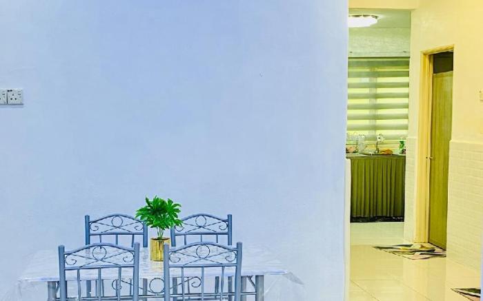 Nuria Padang Serai Homestay ( MUSLIM ONLY) 