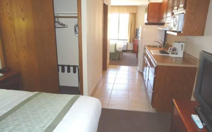 TownHouse Extended Stay Hotel Downtown