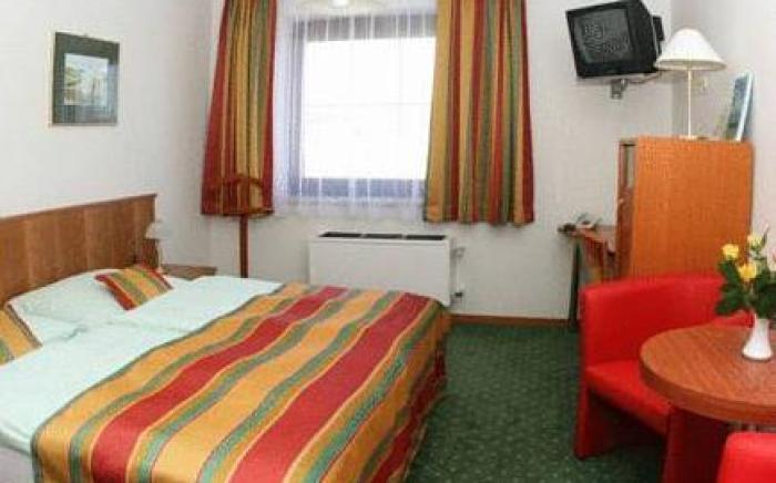 Turmhof Breitenbrunn