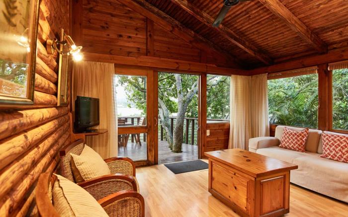 Under Milkwood Chalets