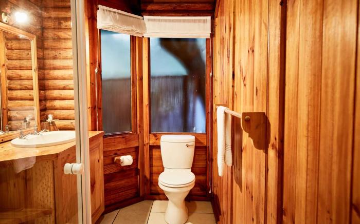 Under Milkwood Chalets