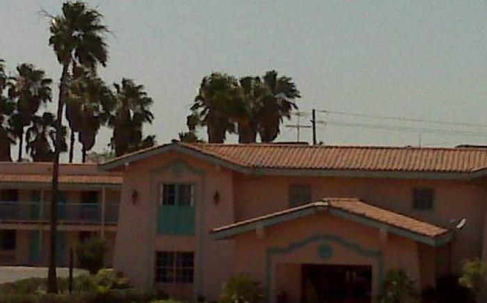 University Inn & Suites Brownsville