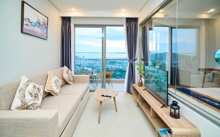 Apartment with 2 Bedrooms The Song View Sea and City