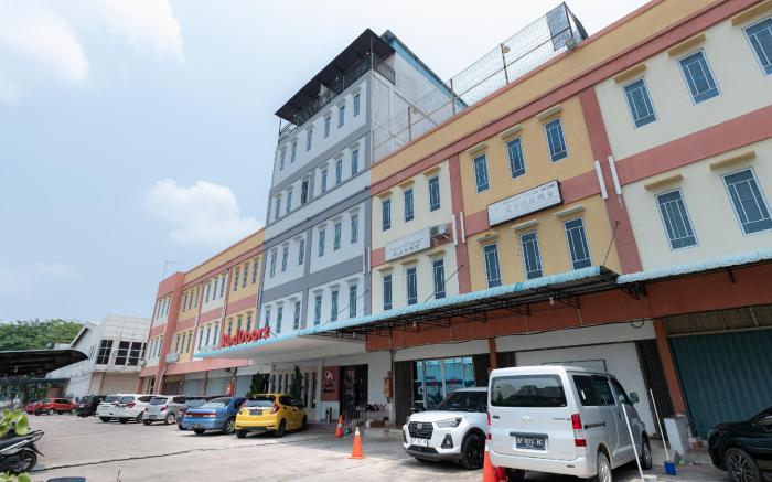 RedDoorz @ Nagoya Indah Batam