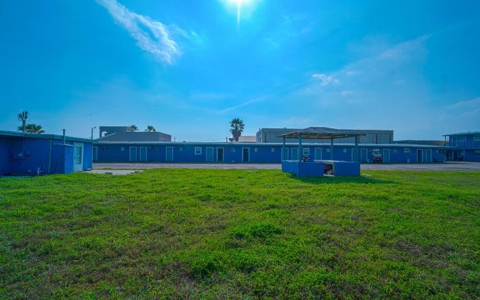 Monterrey Motel Padre Island, Corpus Christi BY OYO