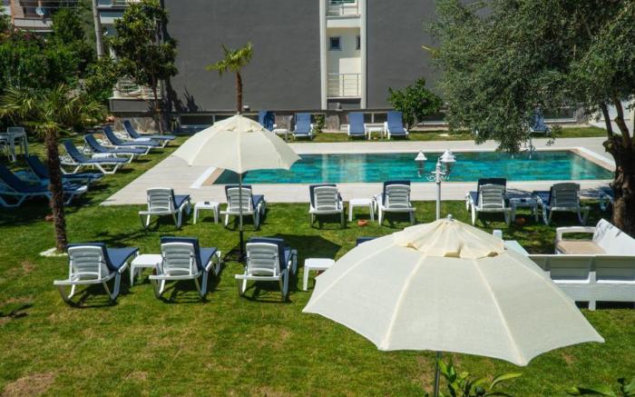 PLATANUS HOTEL