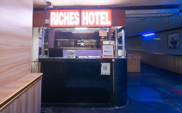 RedDoorz @ Riches Holiday Hotel Avenida