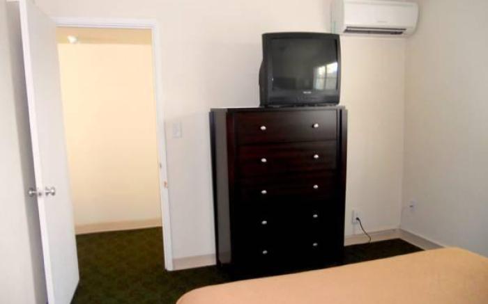 Beachside Resort Motel