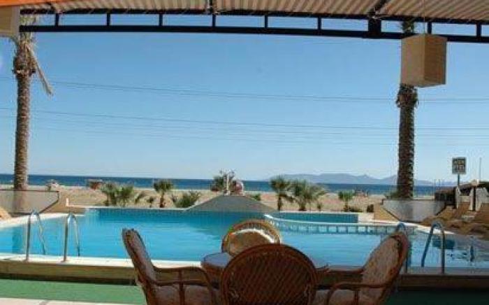 Amphora Hotel