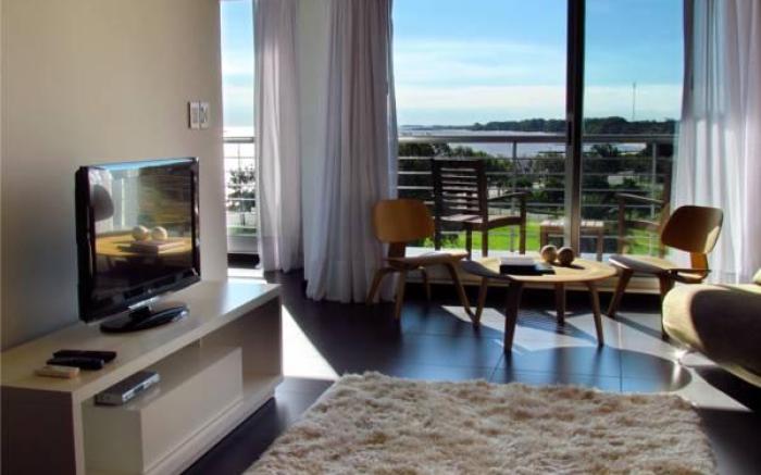 Costa Colonia - Riverside Boutique Hotel